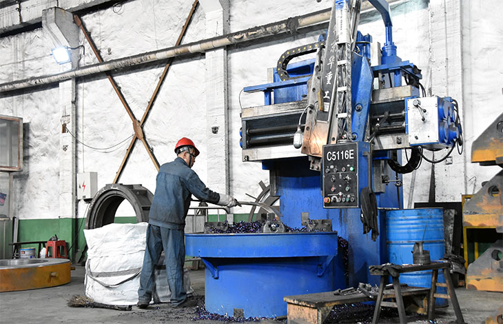 【潤康】分享：立磨輥套、磨盤襯板磨損修復(fù)是難題嗎？